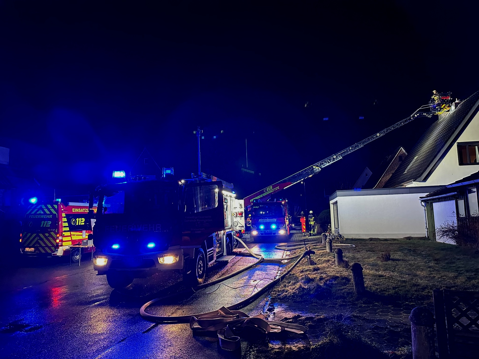 Einsatzfoto F2 Feuer in/an Gebäuden, ...