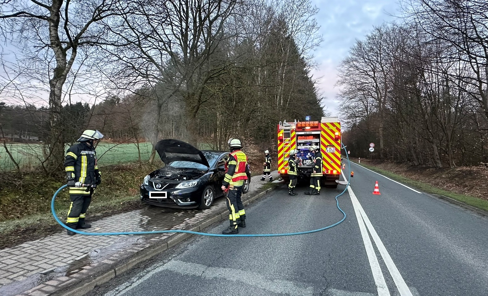 Einsatzfoto Feuer FK1 brennt PKW